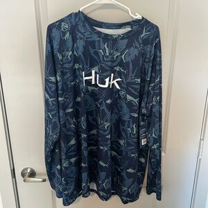 Huk shirt. Size XXL